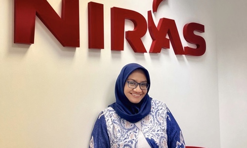 Arum Sari Profile Banner IMG 3465 (1)